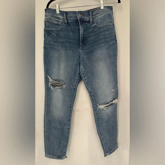 Express Skinny high rise ripped jeans. Size 6S. Great condition. - Picture 1 of 5